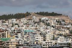 ΛΗΣΤΕΙΑ...Αυτοί είναι οι 40 ΦΟΡΟΙ (!) που πληρώνετε για το ακίνητό σας!
