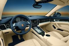 Πάτρα: Κλειδωμένη στο γκαράζ η Porsche για να μην... προκαλεί - Έρχεται χαράτσι διαρκείας για τα μεγάλου κυβισμού αυτοκίνητα