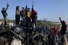 Οι Πάτριοτ που αναπτύσσονται στην Τουρκία θα είναι επιχειρησιακοί στις αρχές Φεβρουαρίου, λέει το ΝΑΤΟ. Βλήμα όλμου έπεσε στην Τουρκία, δεν προκλήθηκαν απώλειες
