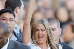 Γιατί πρήστηκε η Jennifer Aniston;