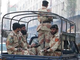 Φωτογραφία για Δυνάμεις ασφαλείας συγκρούστηκαν με διαδηλωτές στο Πακιστάν