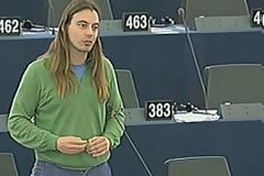 Κρίτων Αρσένης: Επιχειρηματίες νομοθετούν χρησιμοποιώντας την τρόικα.