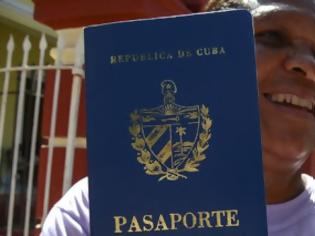 Φωτογραφία για Οι Κουβανοί μπορούν από σήμερα να ταξιδεύουν στο εξωτερικό για πρώτη φορά εδώ και 50 χρόνια