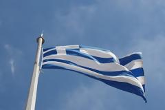Απαγορεύεται η ανάρτηση της ελληνικής σημαίας δια νόμου!