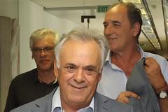 Η ανικανότητα του ΣΥΡΙΖΑ να κάνει αποτελεσματική αντιπολίτευση οπλίζει τη βία