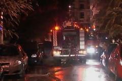 Φωτιά σε δώμα οικοδομής στη Θεσσαλονίκη