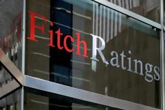 Fitch: Προειδοποιεί την Ισπανία για υποβάθμιση
