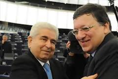 Δημήτρης Χριστόφιας: Επιστολή προς Μπαρόζο για απευθείας ανακεφαλαιοποιήσεις κυπριακών τραπεζών