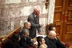Νέα κόντρα της Χρυσής Αυγής με ΠΑΣΟΚ και ΝΔ στη βουλή..