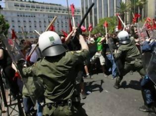 Φωτογραφία για Στις χώρες «μέσης επικινδυνότητας» για τους τουρίστες κατατάσσεται η Ελλάδα..Ταξιδιωτικές οδηγίες για διαδηλώσεις και απεργίες.