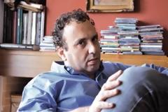 Χωμενίδης: Ο ΣΥΡΙΖΑ μου θυμίζει αξύριστες μασχάλες και μυρωδιά μπύρας
