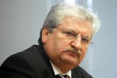 Ποιους καλύπτει o κ. Διώτης...???
