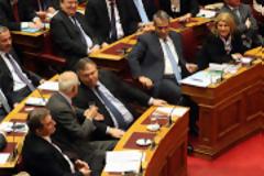 Μετατέθηκε για μετά 8 το βράδυ η ψηφοφορία
