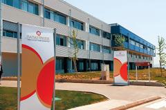 Δωρεά από τον Παπαστράτο για πετρέλαιο θέρμανσης σε 30 σχολεία