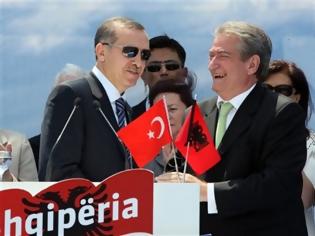Φωτογραφία για Αλβανία και Τουρκία «κυκλώνουν» την Ελλάδα