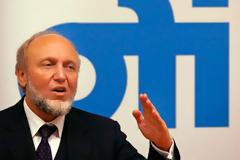 Επιμένει στην άποψη του για ανάγκη εξόδου της Ελλάδας από το ευρώ ο επικεφαλής του IFO