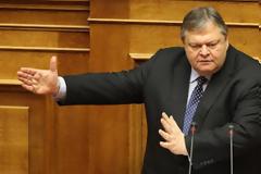 Βενιζέλος σε Τσίπρα: Διαμορφώνετε συνθήκες εμφυλίου πολέμου