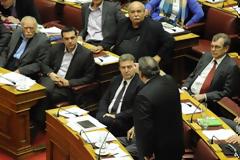 Σάλος με την αποκάλυψη του Βενιζέλου ότι έχει τα αμυντικά σχέδια της χώρας στο σπίτι του!