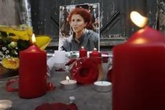 Χιλιάδες Κούρδοι στις κηδείες των ακτιβιστριών
