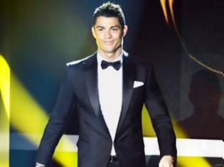 Φωτογραφία για Tι είναι το κοστούμι του Ronaldo!