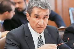 O Λοβέρδος, συζητώντας για την Κεντροαριστερά, έπαθε «καφενίαση»
