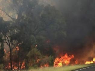 Φωτογραφία για Πύρινη λαίλαπα έκαψε σπίτια στην Αυστραλία