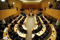 Κυπριακή Βουλή – Ενέκρινε αναθεωρημένα πολεοδομικά και άλλα τέλη