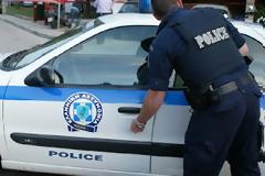 Έστηναν ενέδρες και λήστευαν πελάτες τραπεζών