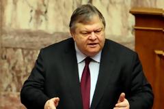 Χρυσή Αυγή-Συγκλονιστική ομολογία Βενιζέλου: Έχει τα αμυντικά σχέδια της χώρας σπίτι του