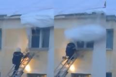 Βίντεο: Διάσωση μωρού που κόβει την ανάσα