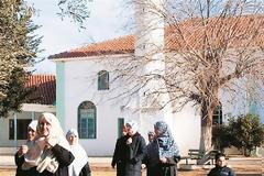 Υψηλοί τόνοι μεταξύ Αθήνας - Αγκυρας για τους ιμάμηδες