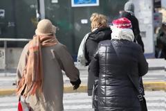 Βελτιώνεται ο καιρός το Σαββατοκύριακο - Πέφτουν οι άνεμοι, παραμένει το κρύο