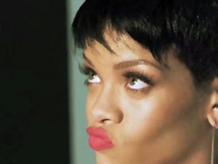 Φωτογραφία για H Rihanna έδωσε θανατηφόρο χτύπημα στο στυλ