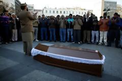 Στην πλατεία Κοτζιά έκαναν περιφορά του νεκρού Πακιστανού στην πλατεία Κοτζιά