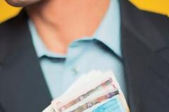 5,5 εκατομμύρια ευρώ ξόδευαν οι βουλευτές για τα ταξίδια τους!