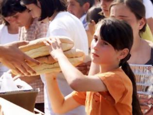 Φωτογραφία για Ηλεία: Ολοταχώς... όπισθεν για την κοινωνία - Τέλη Φλεβάρη επιστρέφουν τα συσσίτια στα σχολεία