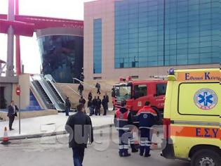 Φωτογραφία για Οι τρομοκράτες είχαν τοποθετήσει μέσα σε χύτρα την βόμβα που έσκασε στο εμπορικό κέντρο Mall στο Μαρούσι