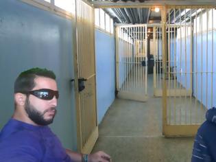 Φωτογραφία για Φυλακές Γρεβενών: Δυο κτήνη στο ίδιο κελί!