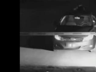 Φωτογραφία για Γυναίκα έκανε το φάντασμα για να μην πληρώσει το πάρκινγκ - Δείτε το βίντεο