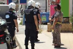 Ηλεία: Συνελήφθησαν αθίγγανες που έκλεψαν πορτοφόλι