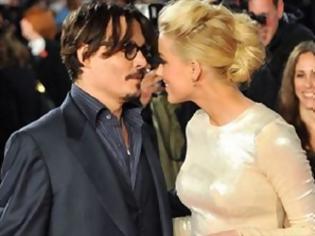 Φωτογραφία για Στα κρύα του λουτρού ο Johnny Depp