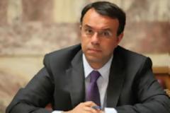 Όταν δεν υπάρχει τσίπα / Η σύζυγος Σταϊκούρα εισέπραξε 38.000 ευρώ από την Βουλή ...!!!