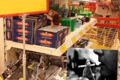 Τσιγάρα σε γνωστό πολυκατάστημα παιχνιδιών σε κοινή θέα!