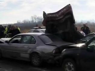 Φωτογραφία για Φωτογραφίες - ΣΟΚ από την καραμπόλα στην Εγνατία