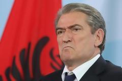 Μπερίσα: Η αλβανική κυβέρνηση θα επανεξετάσει όλες τις σχέσεις της με τη Σερβία