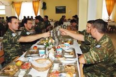 Έρευνα για χαλασμένα κρέατα στο στρατό