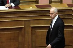 Παπανδρέου εναντίον οικονομικών εισαγγελέων