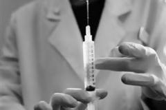 Ενέσεις μπότοξ σε βλέφαρα και μασχάλες κάνει διάσημη παρουσιάστρια πρωινάδικου