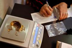 Γέμισε η χώρα ενεχυροδανειστήρια - Το ποσοστό παραβατικότητας ξεπερνά το 60%