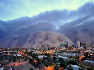 Φωτογραφία για Απειλητικές αμμοθύελλες «καταβροχθίζουν» πόλεις! [photos]
